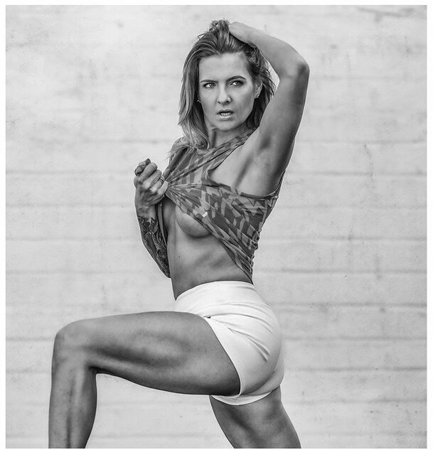 107m.jpg - metalcfcouple