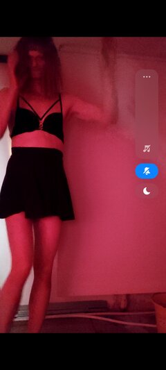 Screenshot_2023-10-01-21-28-09-591_com.google.android.apps.photo