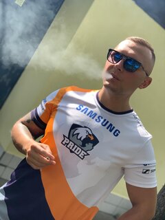 UT CHAMPION12121.jpg