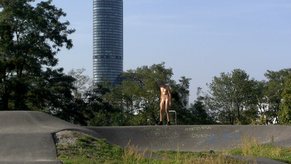 MOV006 wrocław (1).avi_snapshot_00.53.582.jpg - Krzysztof_cfnm
