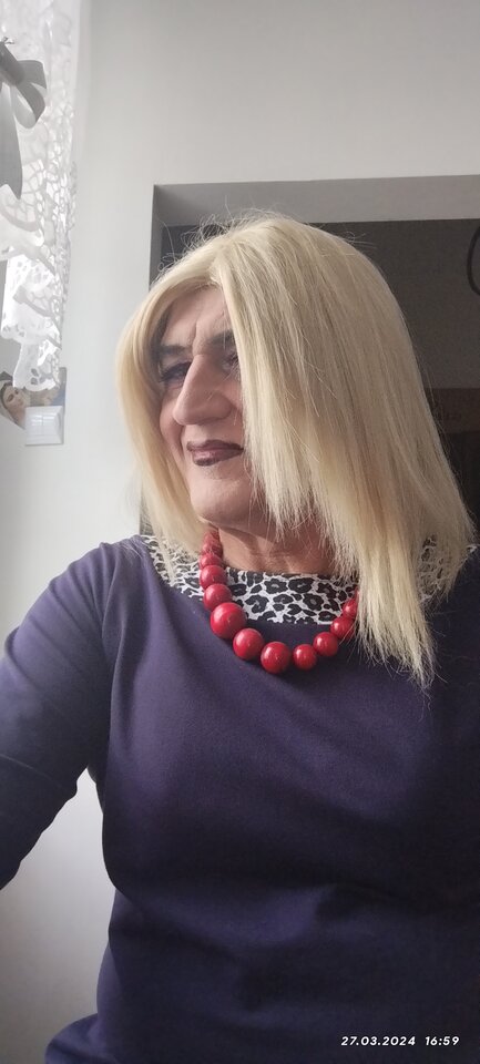 IMG_20240327_165842_TIMEBURST7.jpg - Daria54