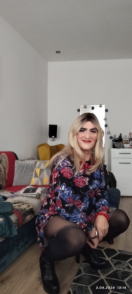 IMG_20240403_131319_TIMEBURST9.jpg - Daria54