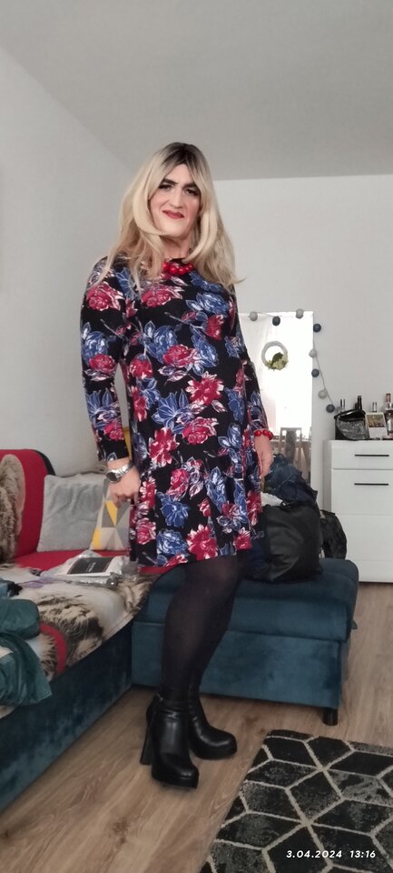 IMG_20240403_131319_TIMEBURST17.jpg - Daria54