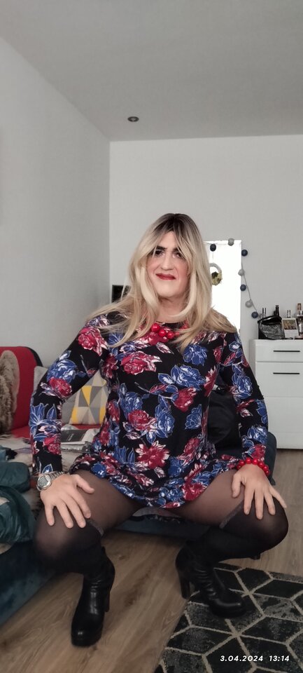 IMG_20240403_131319_TIMEBURST7.jpg - Daria54