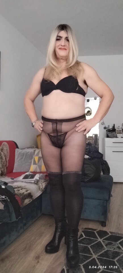 IMG_20240403_172542_TIMEBURST2.jpg - Daria54