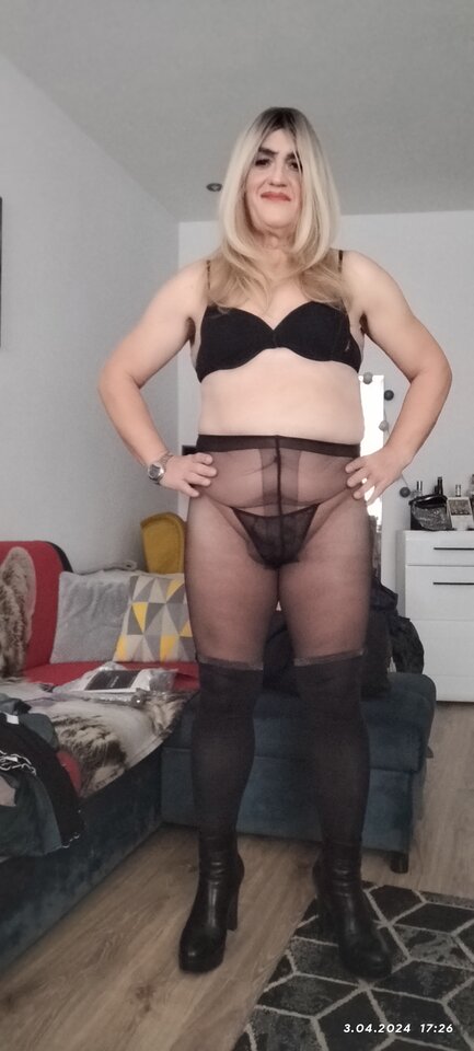 IMG_20240403_172542_TIMEBURST5.jpg - Daria54