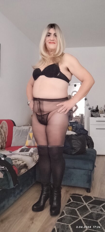 IMG_20240403_172542_TIMEBURST6.jpg - Daria54