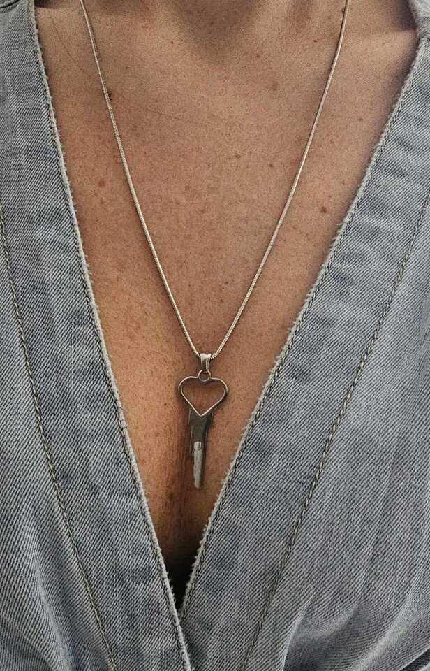 Messenger_creation_fd2923e0-3456-4997-ae01-e7cdaecb497b.jpeg - pupilek15