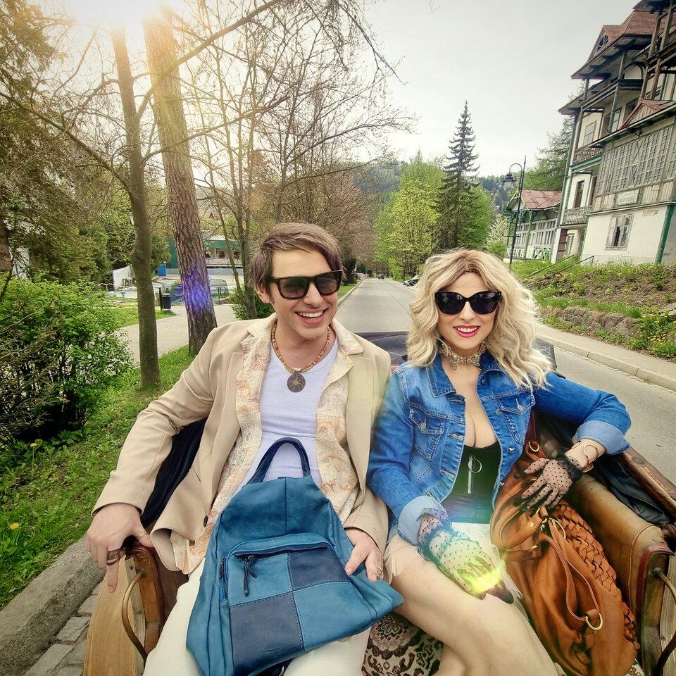 726C8778-A15F-4987-B6B1-3C75C110889E.jpeg - LadyLaura44