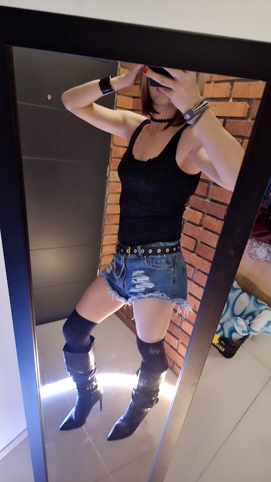 2024-01-13-00-03-22-262.jpg - Kaylafemboy