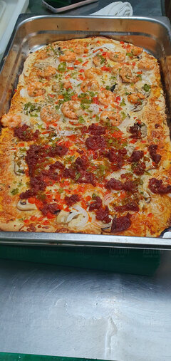 🍕🍕🍕🍕🍕❤️❤️❤️