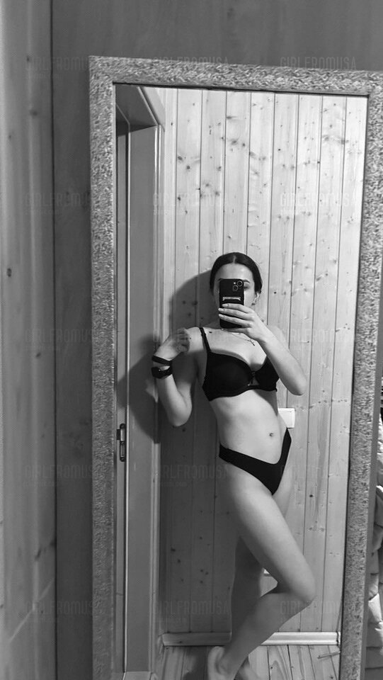 1000015215.jpg - GirlFromUSA