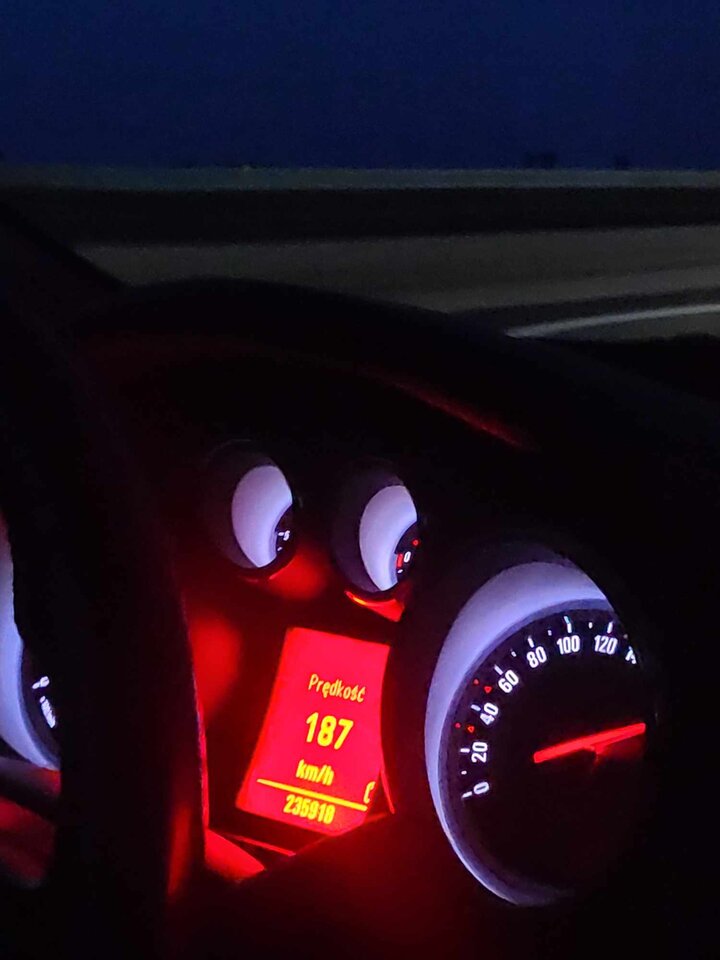 Messenger_creation_9a809900-a507-4516-a5be-915f493ca34a.jpeg - Bobby1369