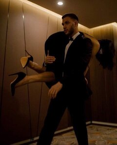 - Kazała mi zabrać swoje rzeczy i się wyprowadzić!!!