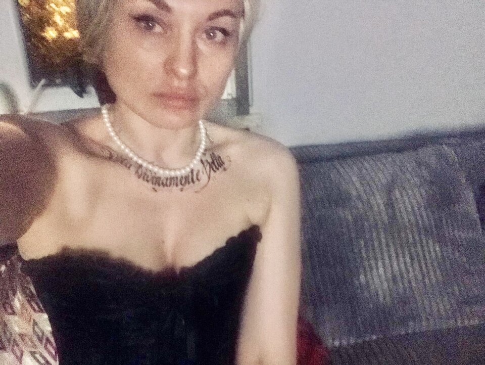 ba4bae55-f29d-4265-b4c3-3a144856828b.jpeg - YourBlackAngel