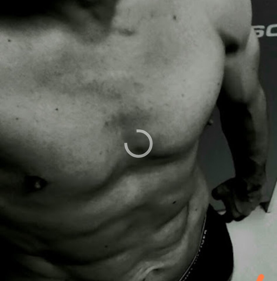 Screenshot_2024-05-01-17-39-30-984_com.google.android.apps.photo - PervertedBoy