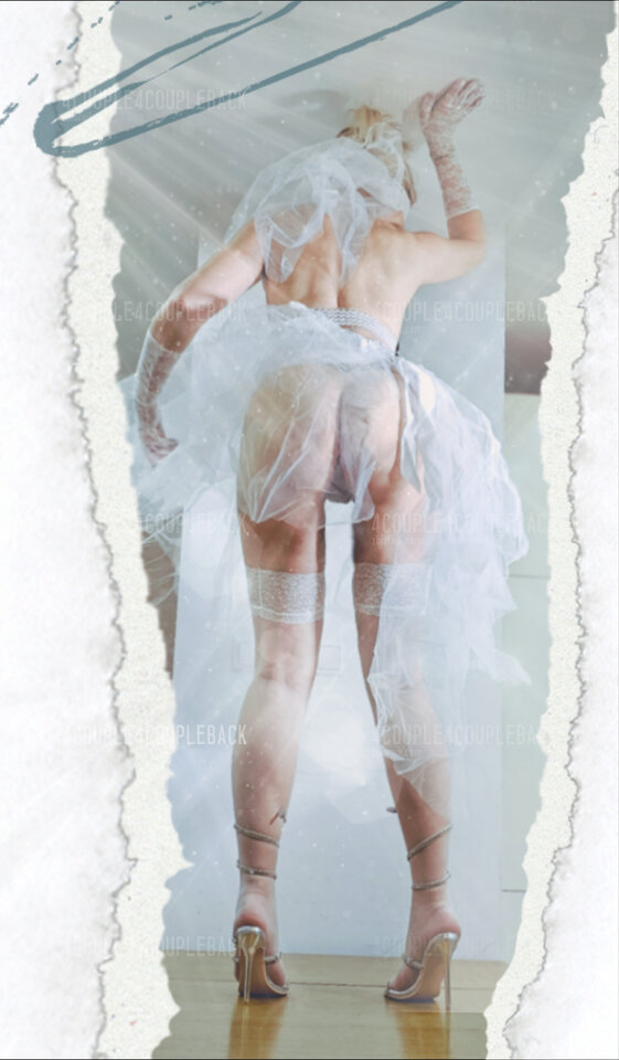 1000017790.jpg - 4couple4CoUpLeback