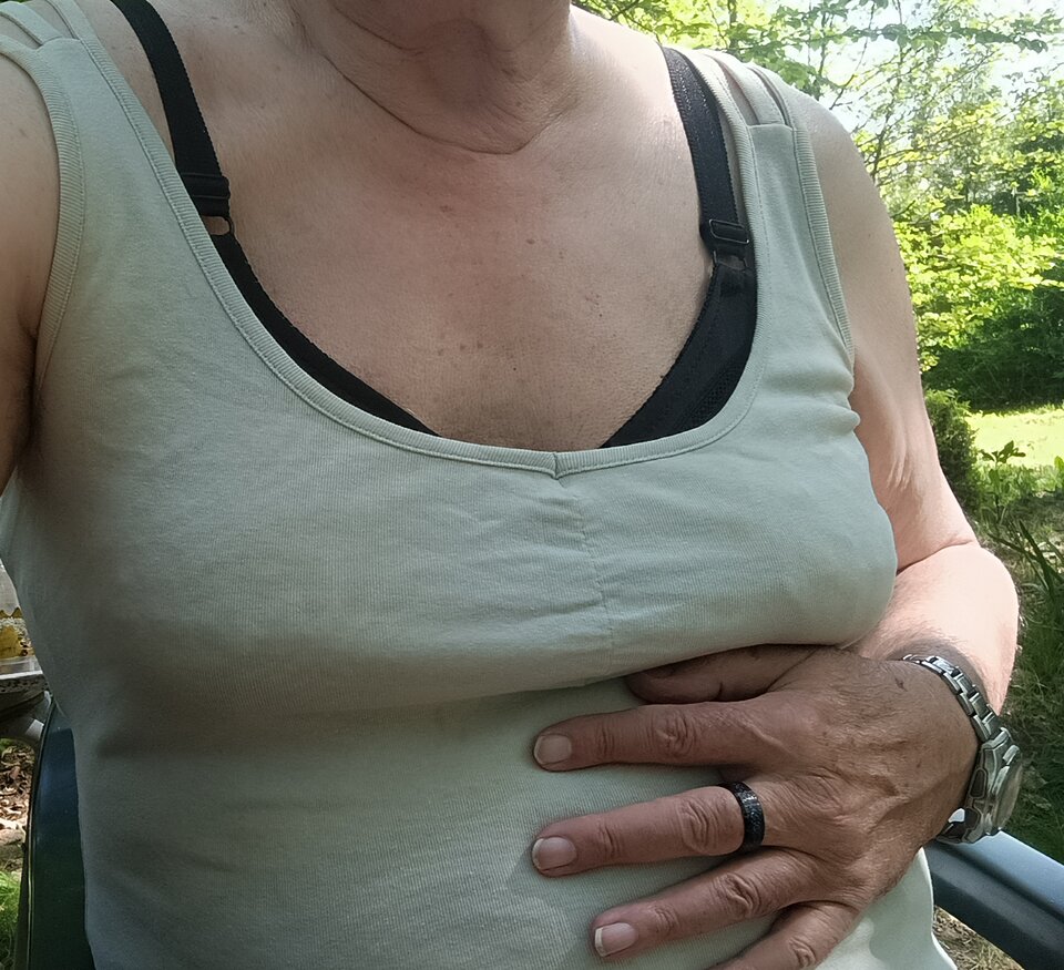 Czekając na gości..... 👄🤎😎 - Gregorja