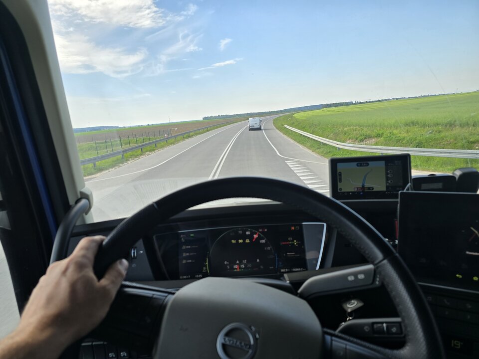 Po przyjemnej majówce, czas ruszyć 4 litery do roboty 🤔 - Kurus1250