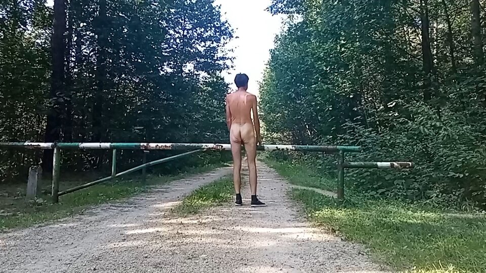 VID_20230825_160425.mp4_snapshot_00.21.381.jpg - Krzysztof_cfnm