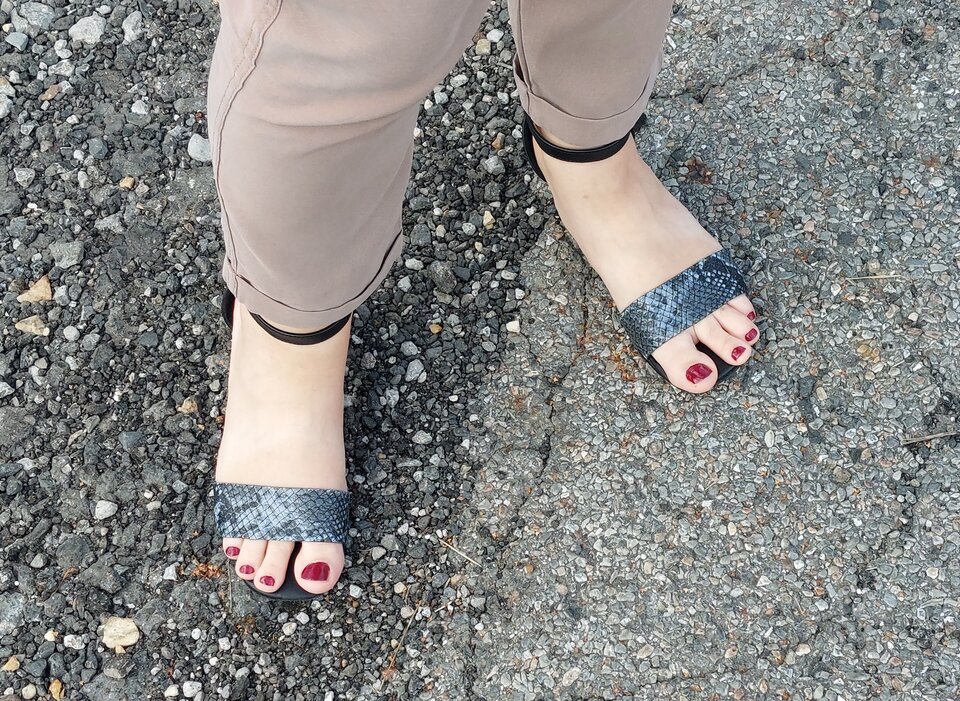 20230823_150845.jpg - feet_voyeur