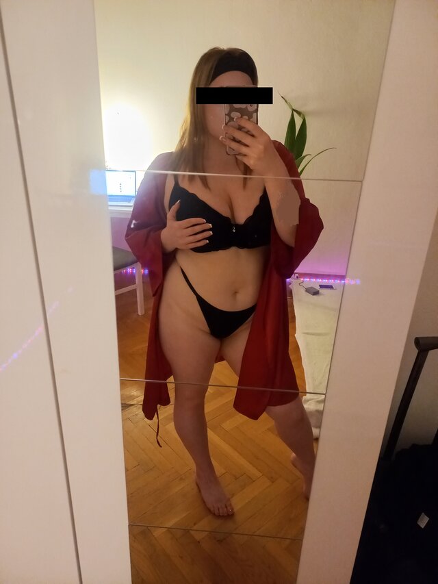 Afra_eroticmassage