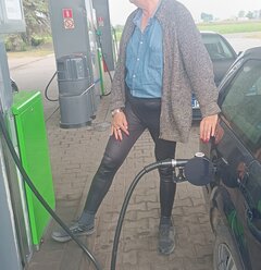 Lateksowe tankowanie..... 👙👄😎