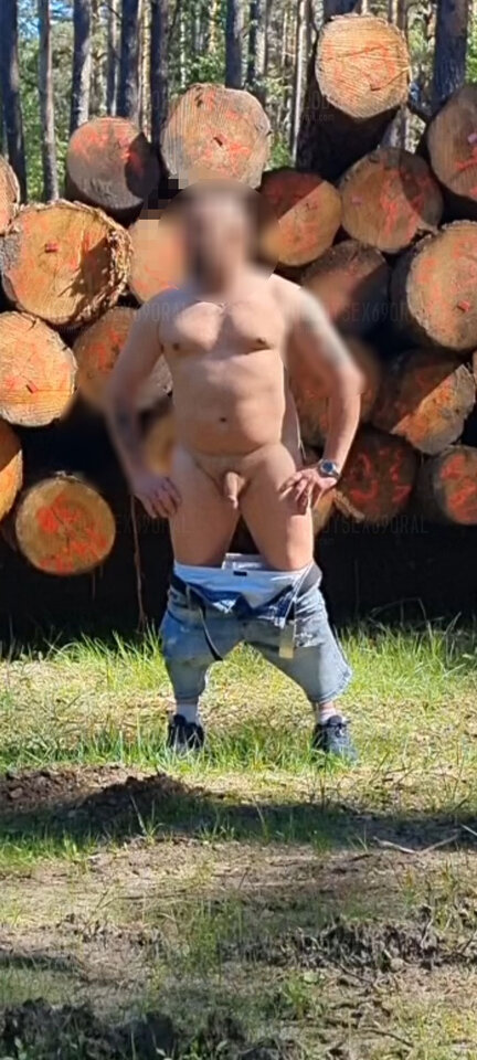 Spacerek po lesie - Mlodysex69oral