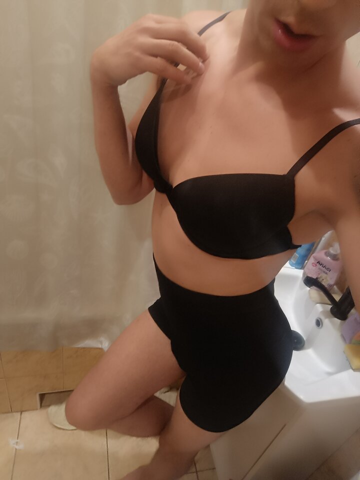 17163272456567716482511629380283.jpg - Bisexi1