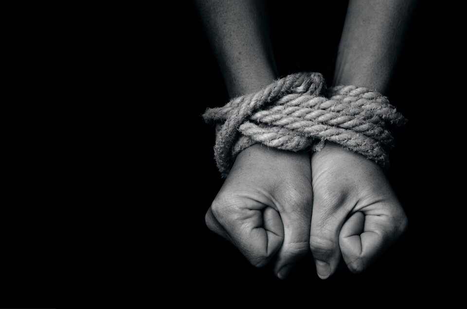 hands-rope-bondage-wallpaper-b774b2c6cf09ea81c4d8273ac9e480c8.jp - WyuzdanySwitch