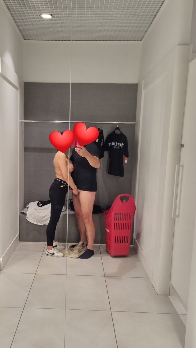 HotCouple8387