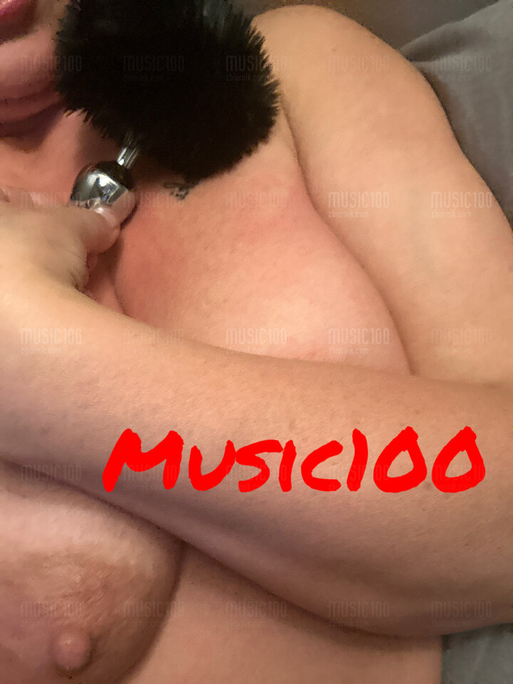 IMG_8725.jpeg - Music100