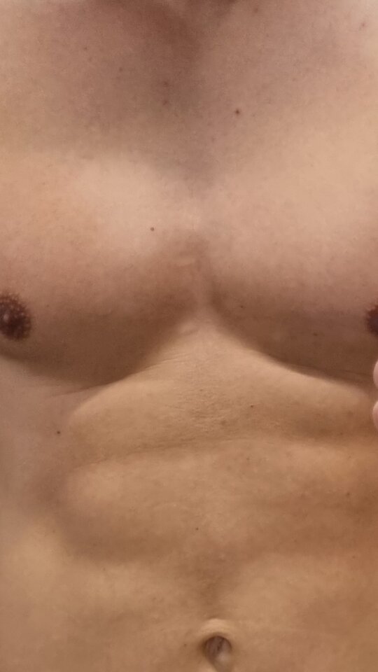 1000042031.jpg - nice_lucky_guy