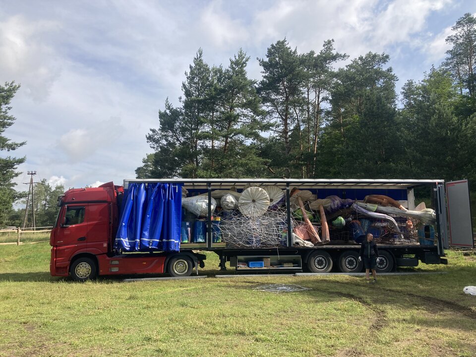 83537096-B341-42B3-9A6D-AA3A72C2045F.jpeg - XdateCH