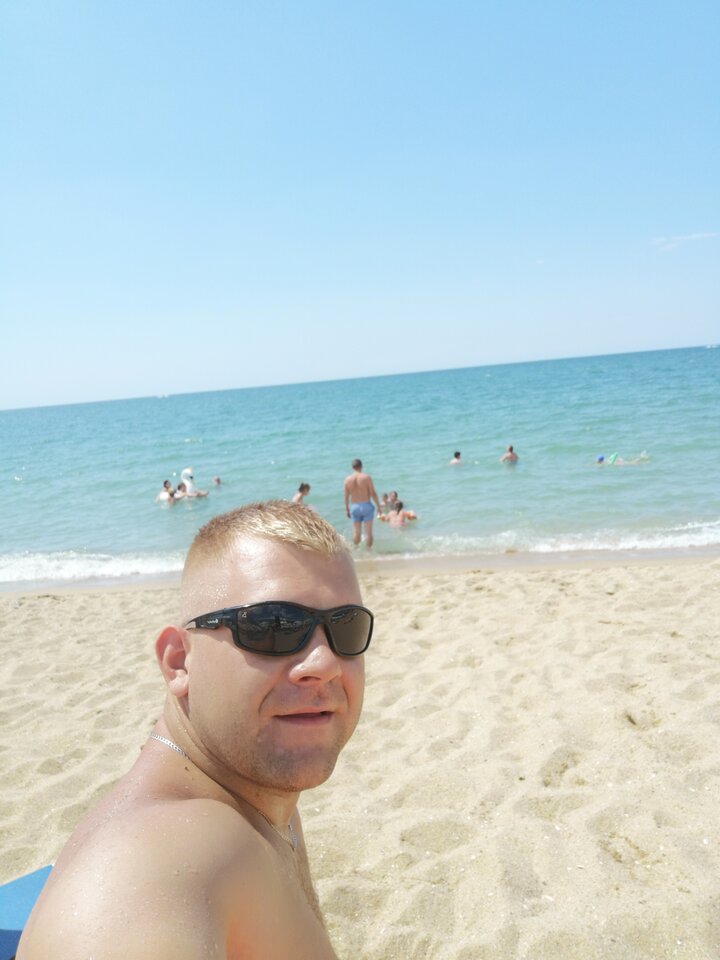 1000002179.jpg - Tomiss888