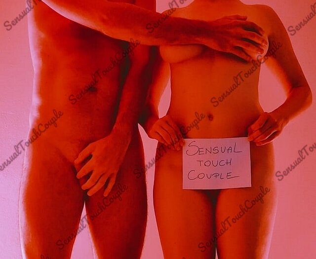 SensualTouchCouple