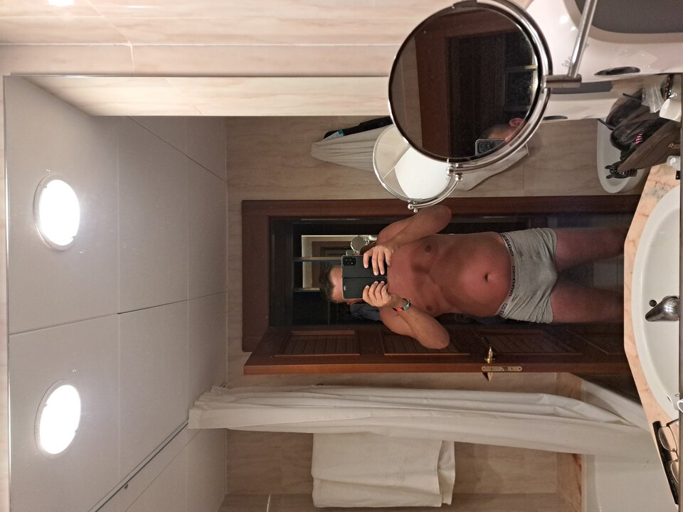 1000008121.jpg - bennton15