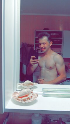 Snapchat-869063080.jpg