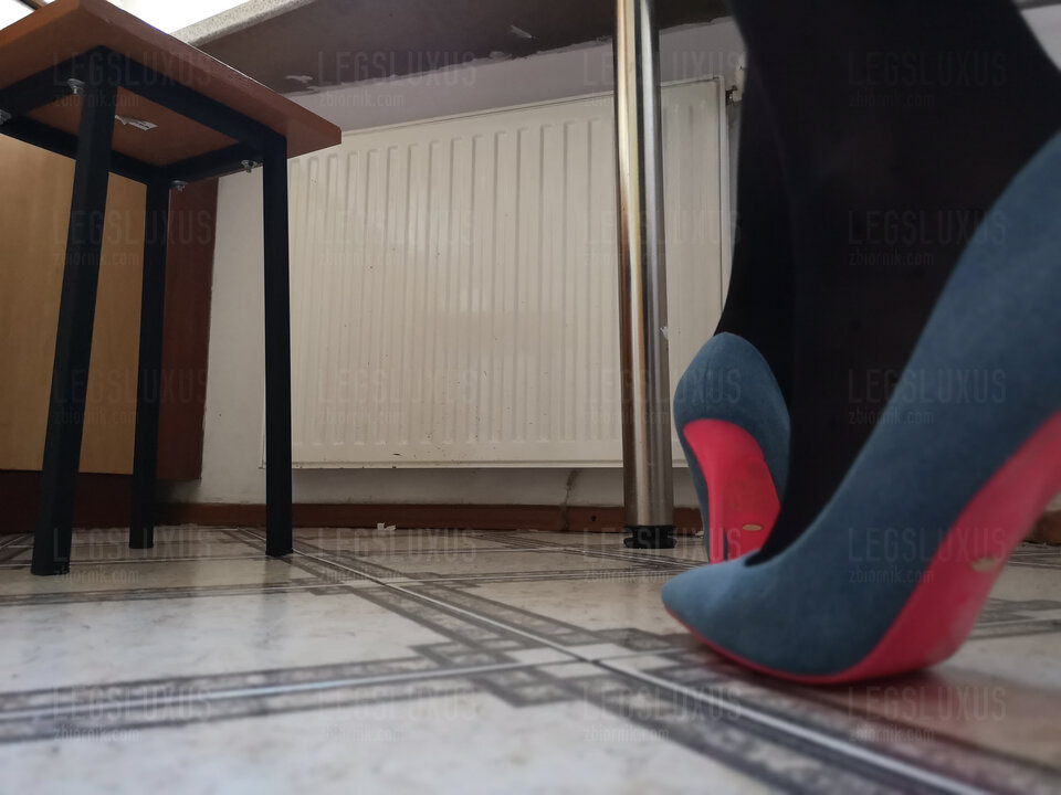 Miłego wieczoru https://www.instagram.com/jessica_high_heels_/ - LegsLuxus