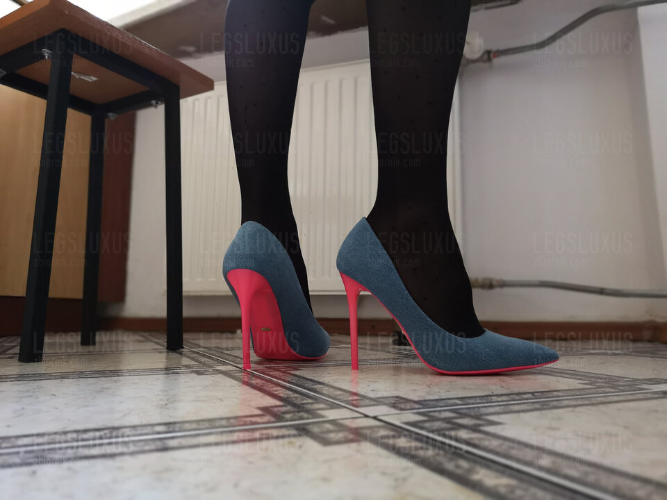 Miłego wieczoru https://www.instagram.com/jessica_high_heels_/ - LegsLuxus