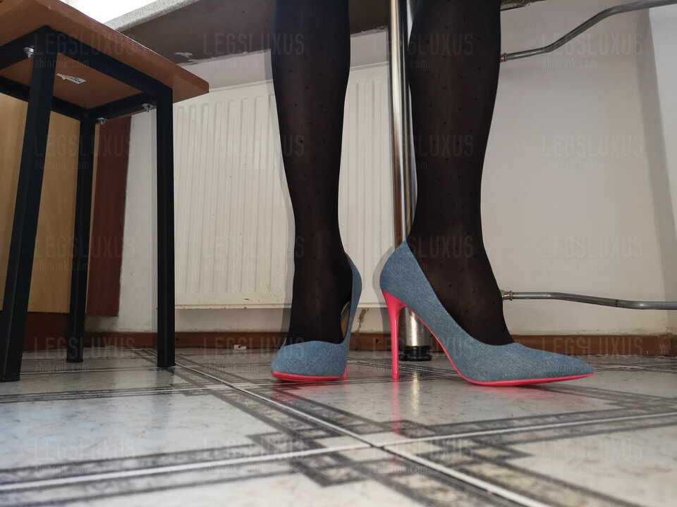 Miłego wieczoru https://www.instagram.com/jessica_high_heels_/ - LegsLuxus