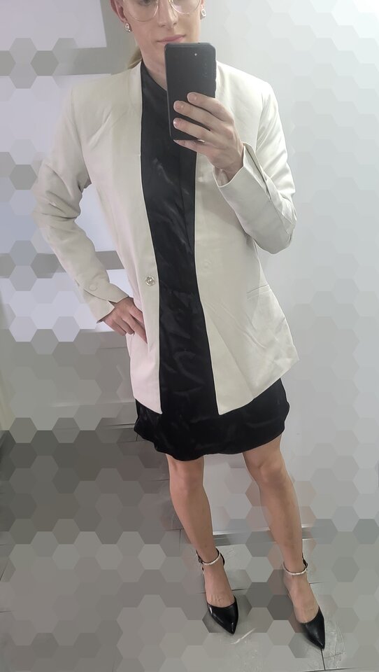 Point Blur_Jun262024_161901.jpg - StopkowaKate