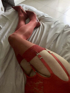 Moje nóżki w czerwonych szpilkach.jpg