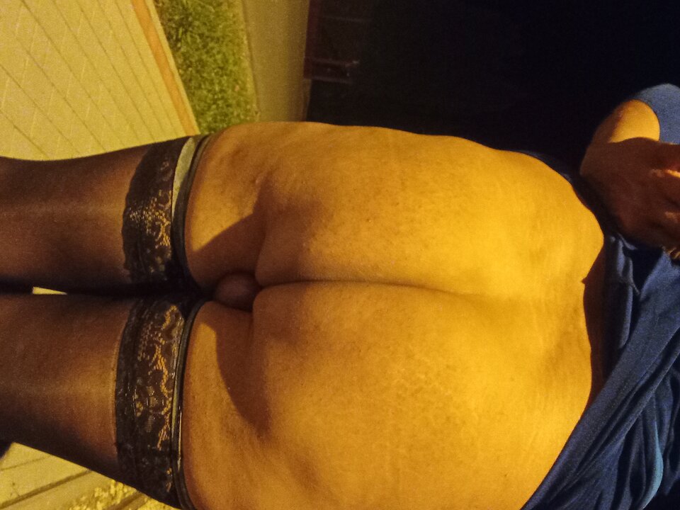 1000040843.jpg - lickemydick