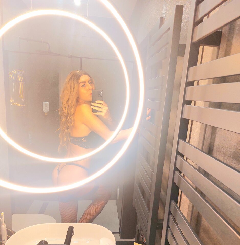 1000056485.jpg - Elizalady26