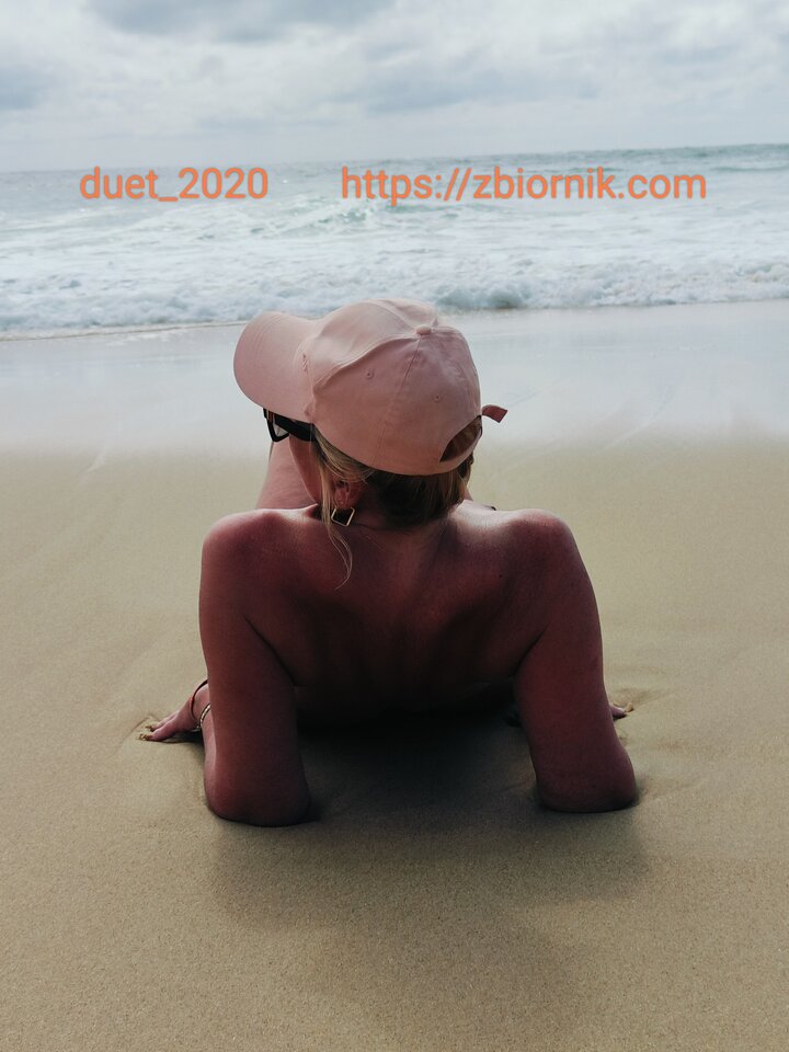 Holiday.jpg - duet_2020