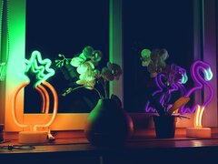 Lampki w sypialni mogą doprowadzić kogoś do nas 