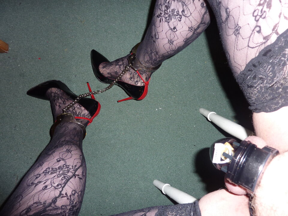 chas12.JPG - Oliviaheels