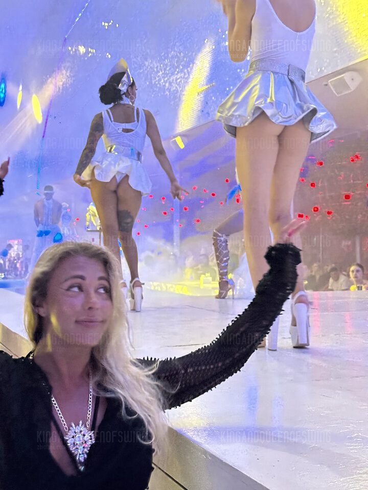 Są dupeczki - jest uśmiech! - KingAndQueenOfSwing