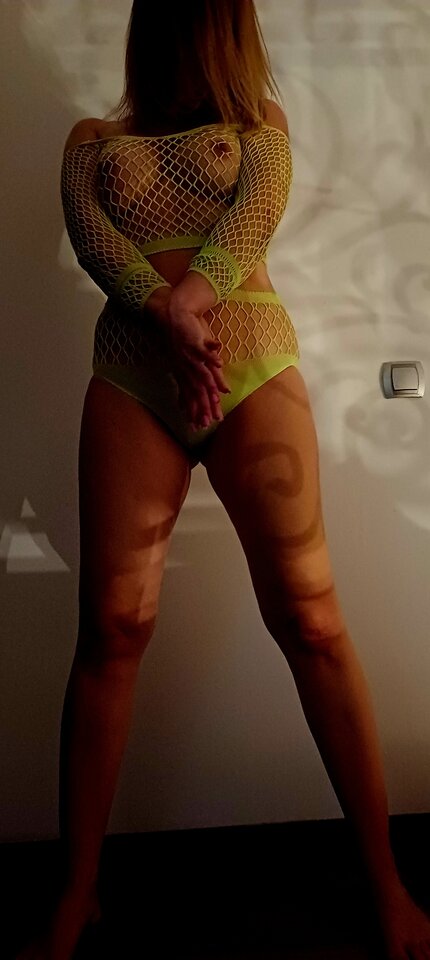 1000008659.jpg - Couple_80